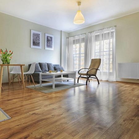 Apartamenty Aparts Лодзь Экстерьер фото