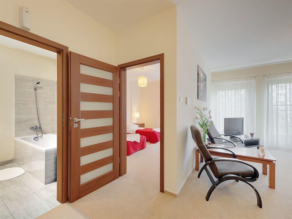 Apartamenty Aparts Лодзь Экстерьер фото