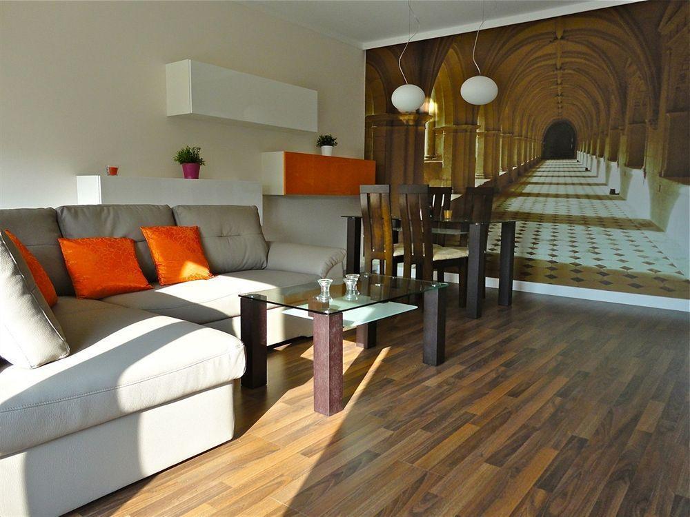 Apartamenty Aparts Лодзь Экстерьер фото