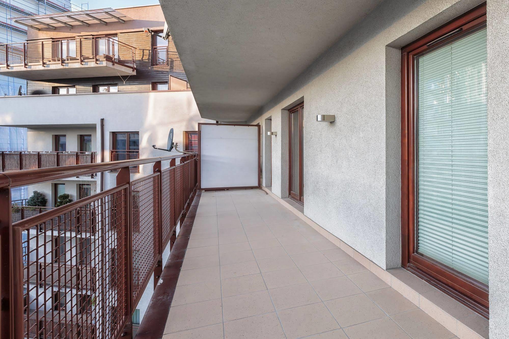 Apartamenty Aparts Лодзь Экстерьер фото