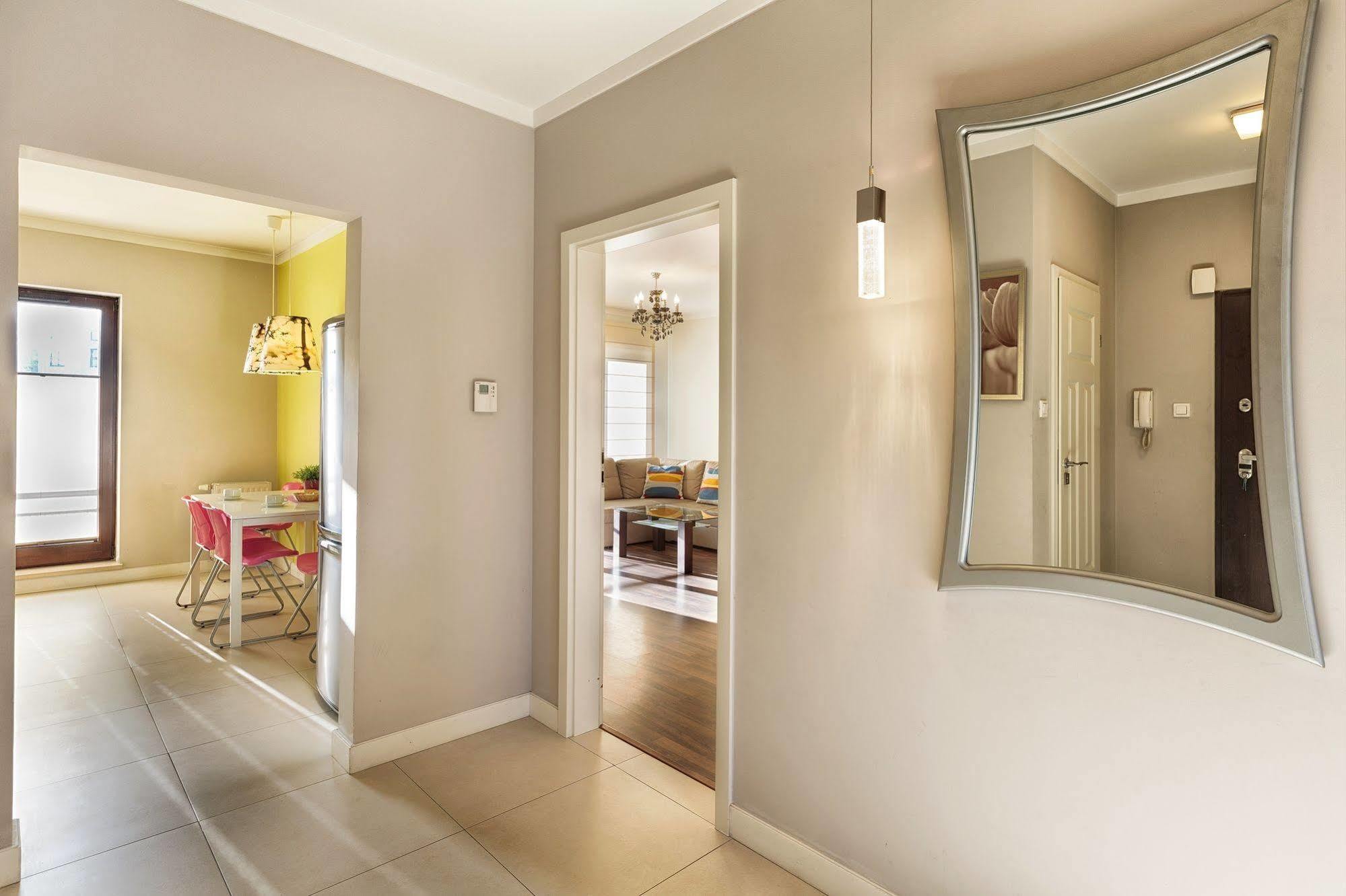 Apartamenty Aparts Лодзь Экстерьер фото